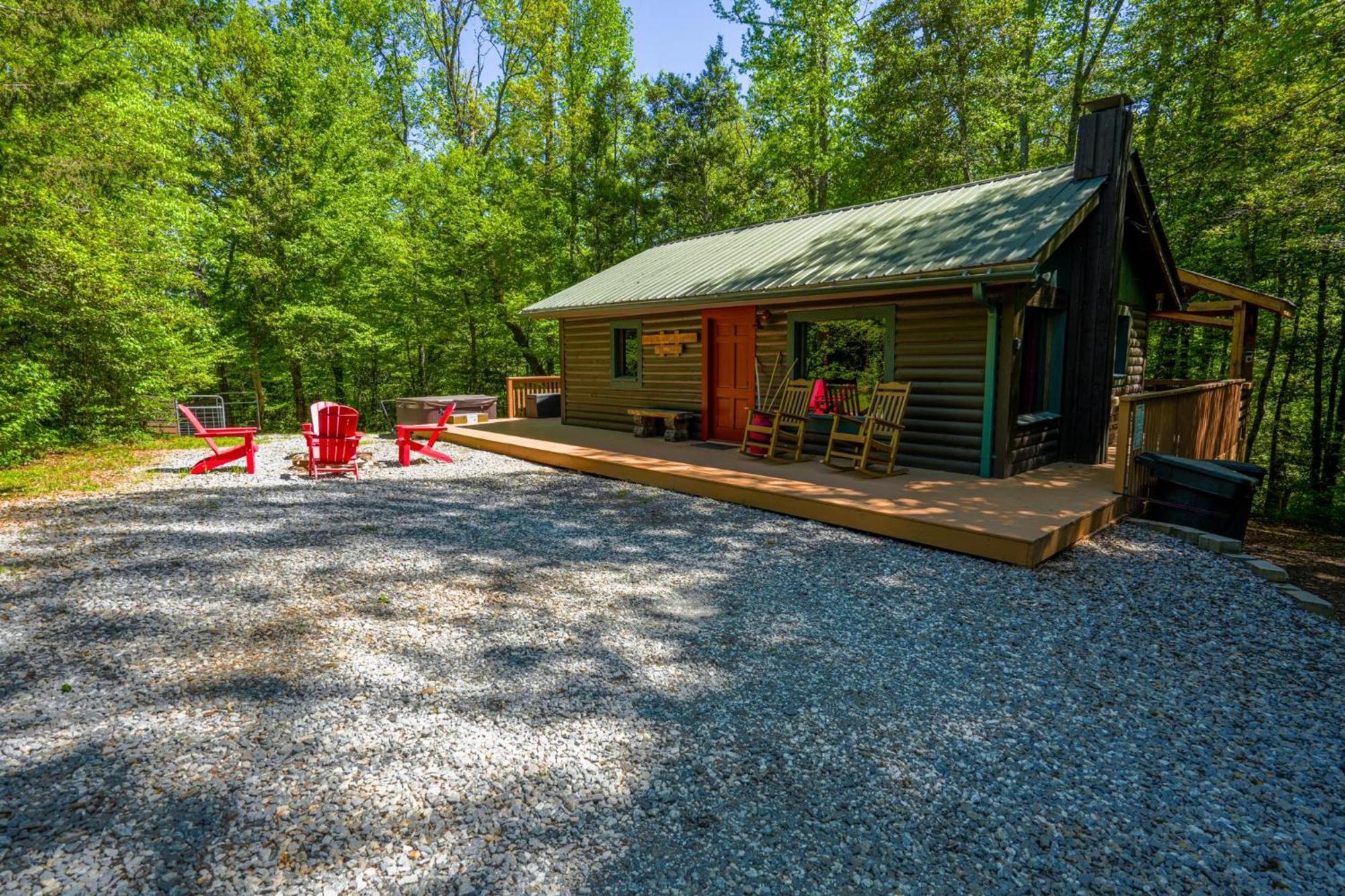 The Big Little Cabin - Hot Tub & Playground Dahlonega Kültér fotó