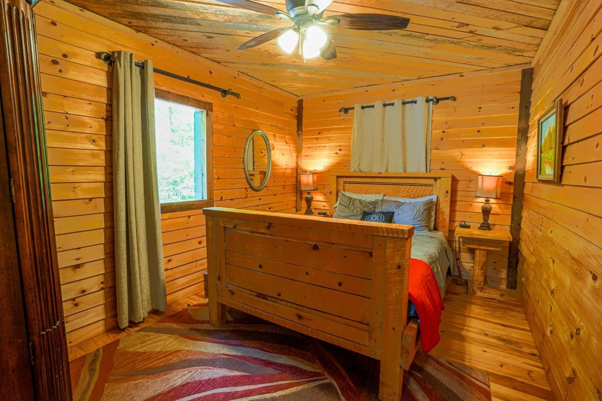 The Big Little Cabin - Hot Tub & Playground Dahlonega Kültér fotó